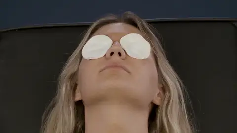 Di adiós en diez minutos a las bolsas de tus ojos Di adiós en diez minutos a las bolsas de tus ojos