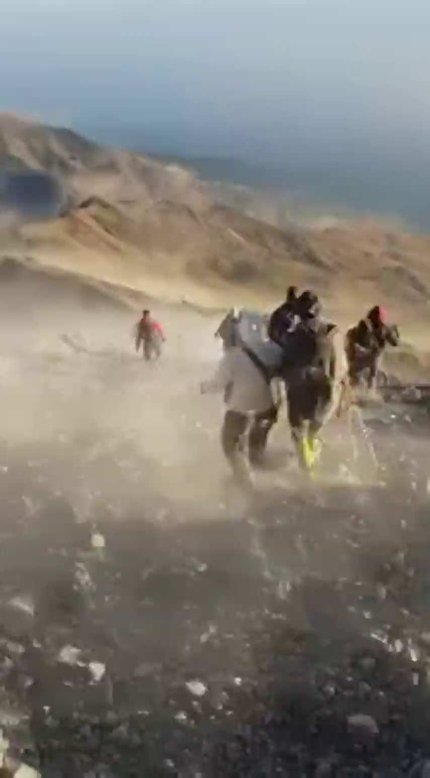 Más de 500 montañeros, cinco de ellos españoles, atrapados a raíz del seísmo en isla indonesia de Lombok Más de 500 montañeros, cinco de ellos españoles, atrapados a raíz del seísmo en isla indonesia de Lombok