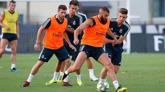 Lopetegui dirige una sesión con 14 jugadores en la víspera del duelo ante el United Lopetegui dirige una sesión con 14 jugadores en la víspera del duelo ante el United