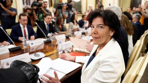 Isabel Cela&aacute; preside la reuni&oacute;n de la Conferencia Sectorial de Educaci&oacute;n