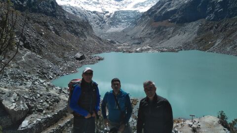 El equipo de alpinistas ilicitanos en su expedici&oacute;n en Los Andes.