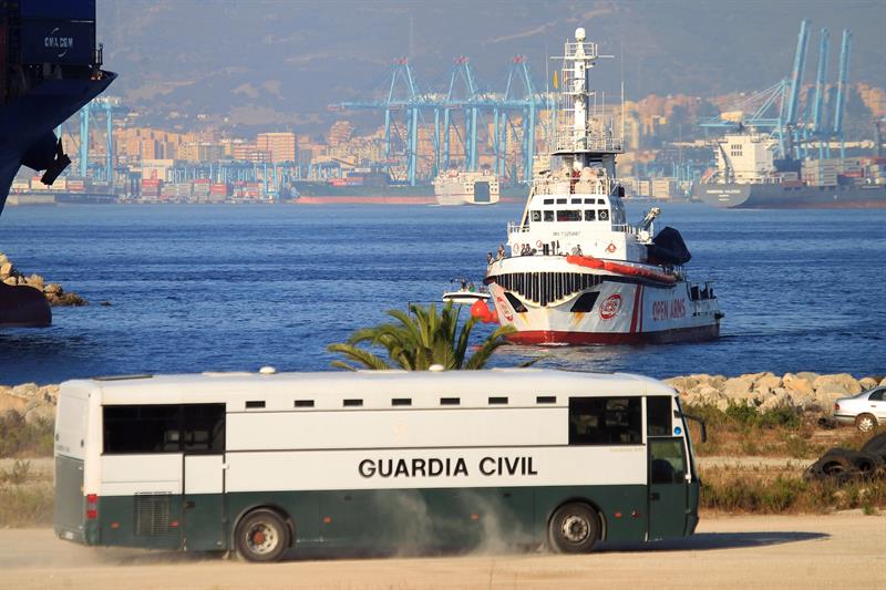 ¿Por qué los inmigrantes del Open Arms no tendrán el mismo estatus que los del Aquarius? ¿Por qué los inmigrantes del Open Arms no tendrán el mismo estatus que los del Aquarius?