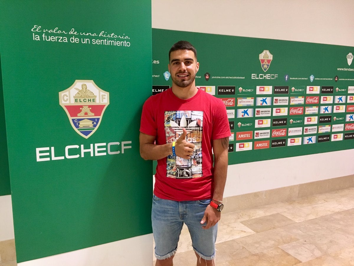 Alexánder González: "Este club merece estar en Primera, es evidente" Alexánder González: "Este club merece estar en Primera, es evidente"