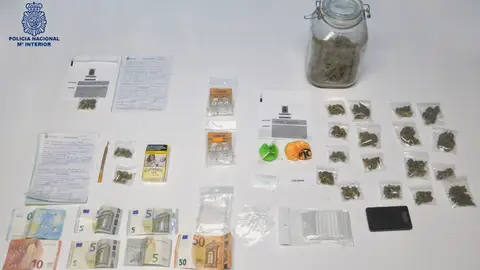Material incautado por la Policía Nacional de Ciudad Real Material incautado por la Policía Nacional de Ciudad Real