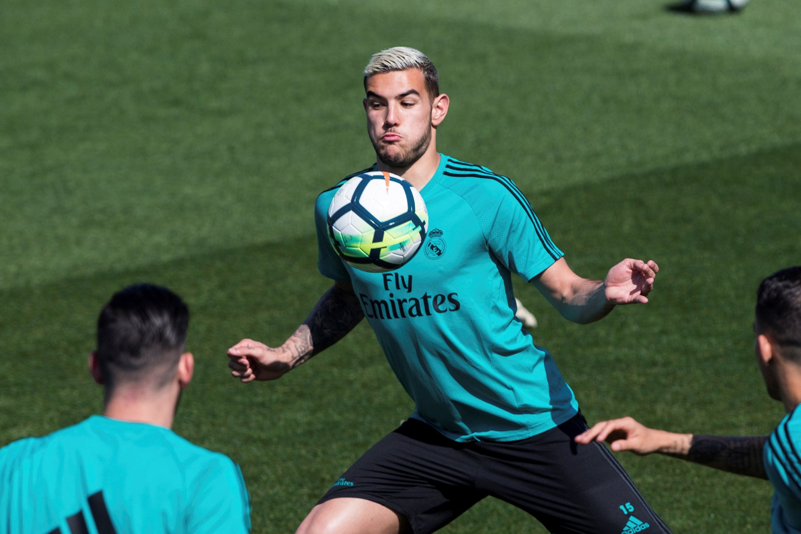 Theo Hernández pasa el reconocimiento médico con la Real Sociedad Theo Hernández pasa el reconocimiento médico con la Real Sociedad