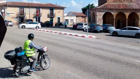Leandro Moreno El Camino de Santiago en Vespino. Foto en Tábara, Zamora.