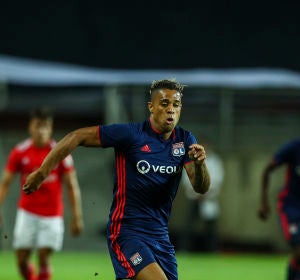 Mariano Díaz en un partido con el Lyon Mariano Díaz en un partido con el Lyon