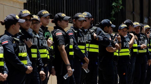Agentes de polic&iacute;a en Costa Rica