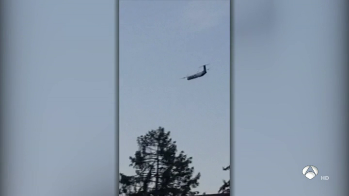 Los familiares del hombre que robó un avión en Seattle aseguran que "no quería hacer daño" Los familiares del hombre que robó un avión en Seattle aseguran que "no quería hacer daño"