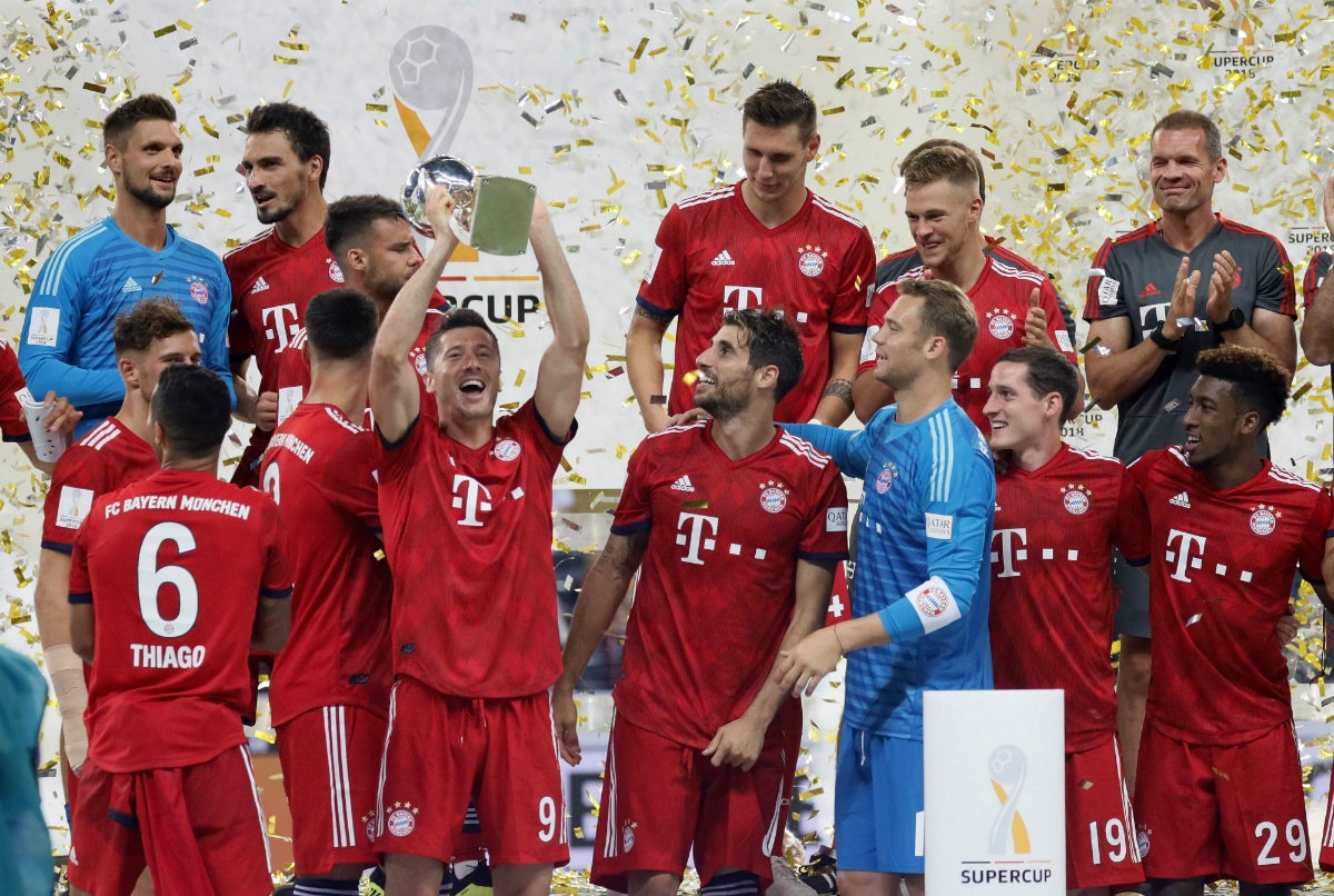 Lewandowski brilla con un 'hat trick' para dar la Supercopa de Alemania al Bayern de Múnich contra el Eintracht Lewandowski brilla con un 'hat trick' para dar la Supercopa de Alemania al Bayern de Múnich contra el Eintracht
