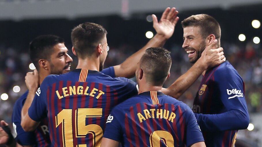 Los jugadores del Bar&ccedil;a celebran un gol