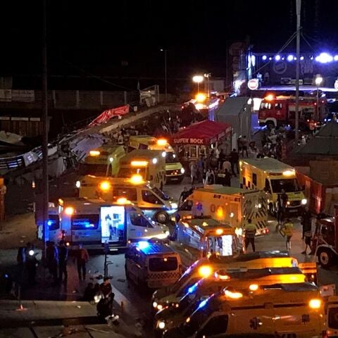 Ambulancias trasladadas al lugar del siniestro en el festival 'O Marisquiño' de Vigo
