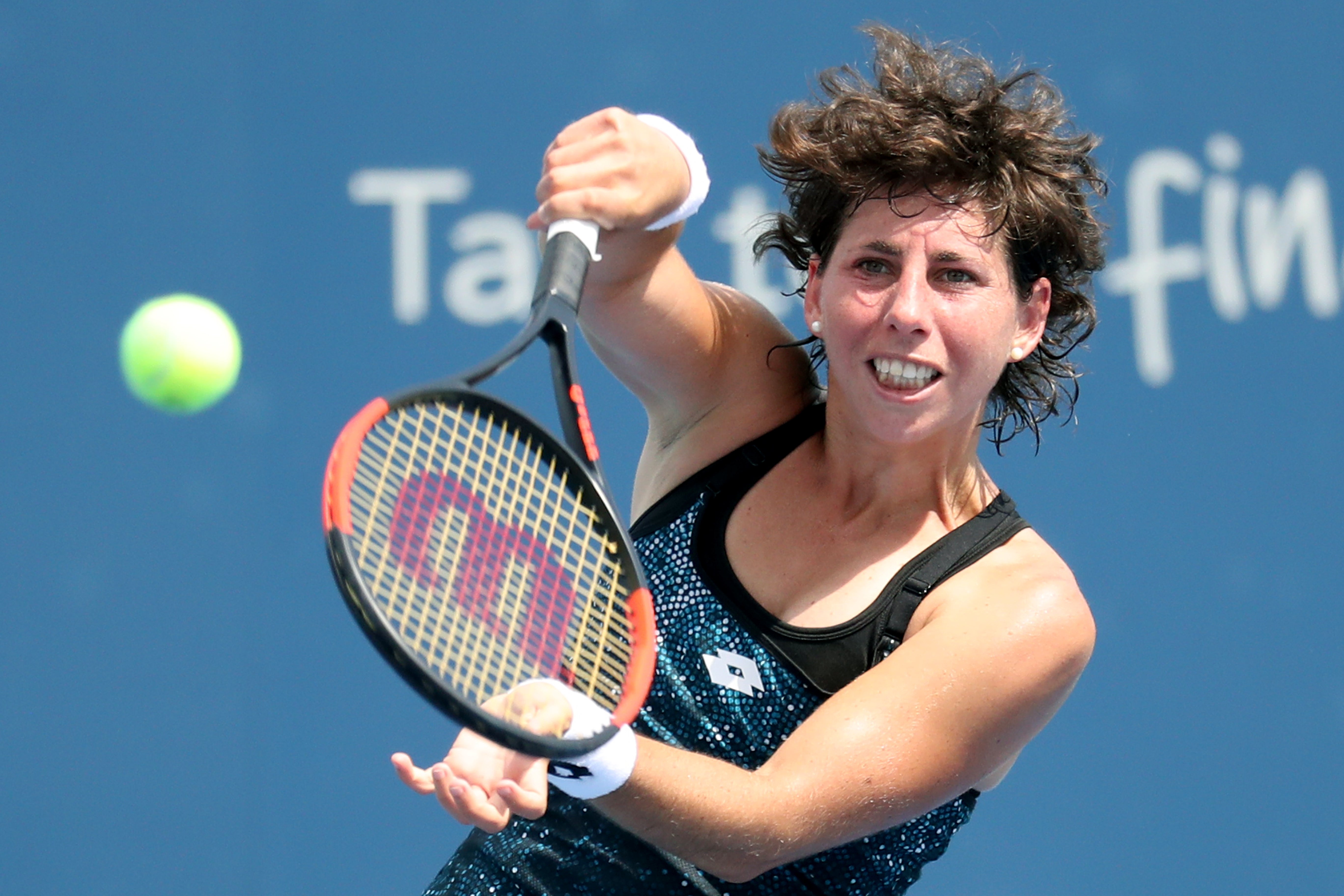 Carla Suárez cae ante Azarenka en Cincinnati mientras que Tsurenko se medirá a Muguruza Carla Suárez cae ante Azarenka en Cincinnati mientras que Tsurenko se medirá a Muguruza