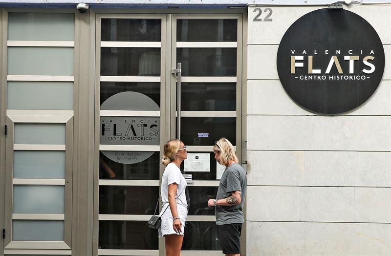 El Ayuntamiento de València ha suspendido más de 450 licencias de apartamentos turísticos El Ayuntamiento de València ha suspendido más de 450 licencias de apartamentos turísticos