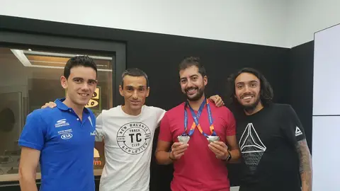 García Carrera, Jesús España, Fernando Carro junto a Aitor Gómez en El Transistor García Carrera, Jesús España, Fernando Carro junto a Aitor Gómez en El Transistor