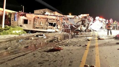 Accidente en Ecuador deja 24 muertos y 22 heridos de tres nacionalidades
