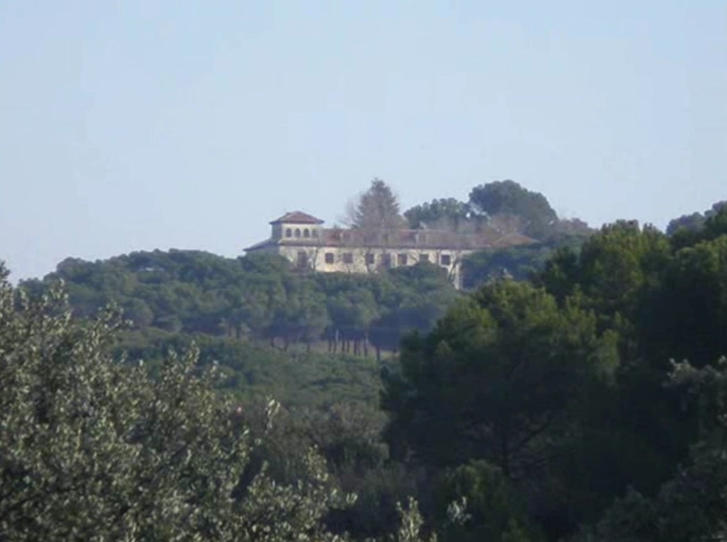 Tres Cantos advierte a Carmena de que el palacete no tiene licencia para acoger inmigrantes Tres Cantos advierte a Carmena de que el palacete no tiene licencia para acoger inmigrantes