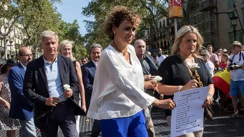 Dolors Montserrat en el homenaje a las víctimas de Barcelona y Cambrils Dolors Montserrat en el homenaje a las víctimas de Barcelona y Cambrils