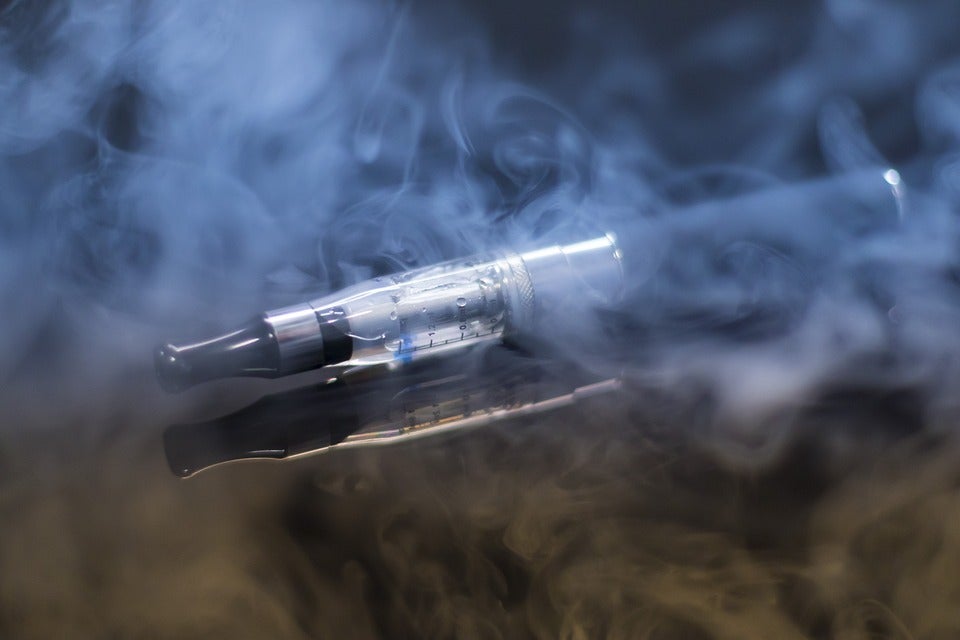 Una jueza de Nueva York bloquea la prohibición de los cigarrillos electrónicos de sabores Una jueza de Nueva York bloquea la prohibición de los cigarrillos electrónicos de sabores