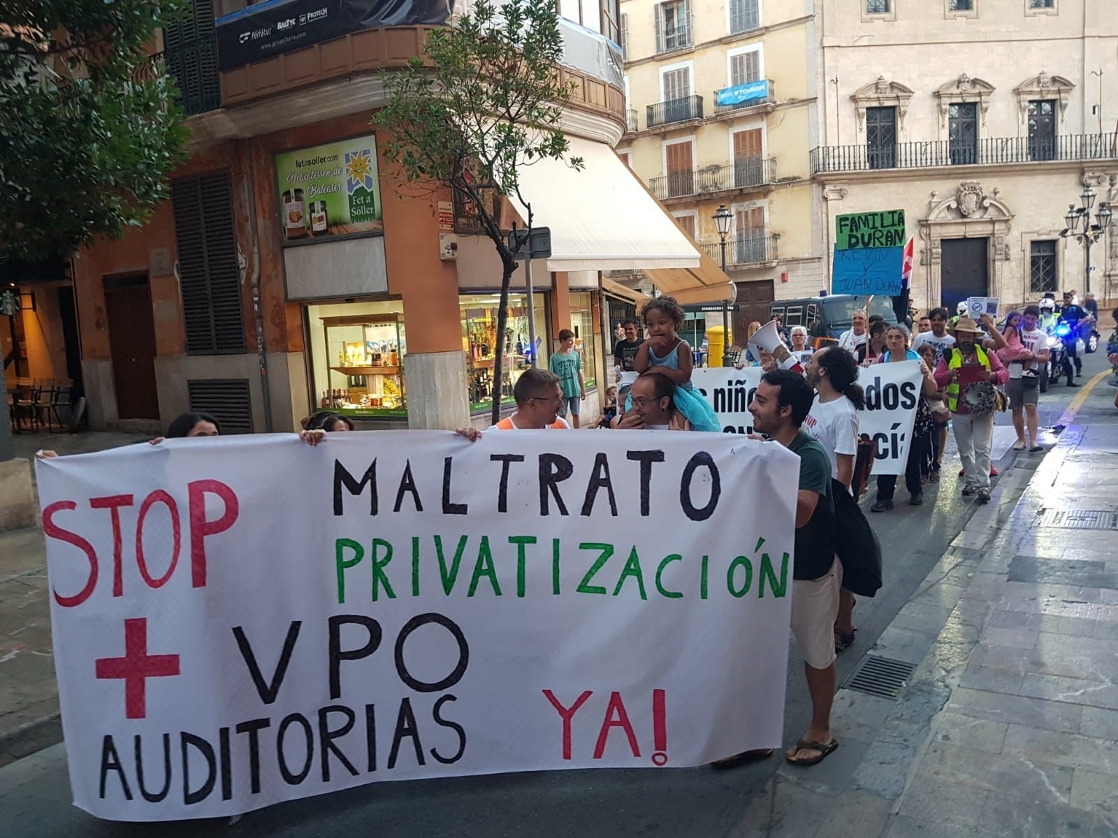 La Brújula de la economía: El Supremo paraliza los desahucios La Brújula de la economía: El Supremo paraliza los desahucios