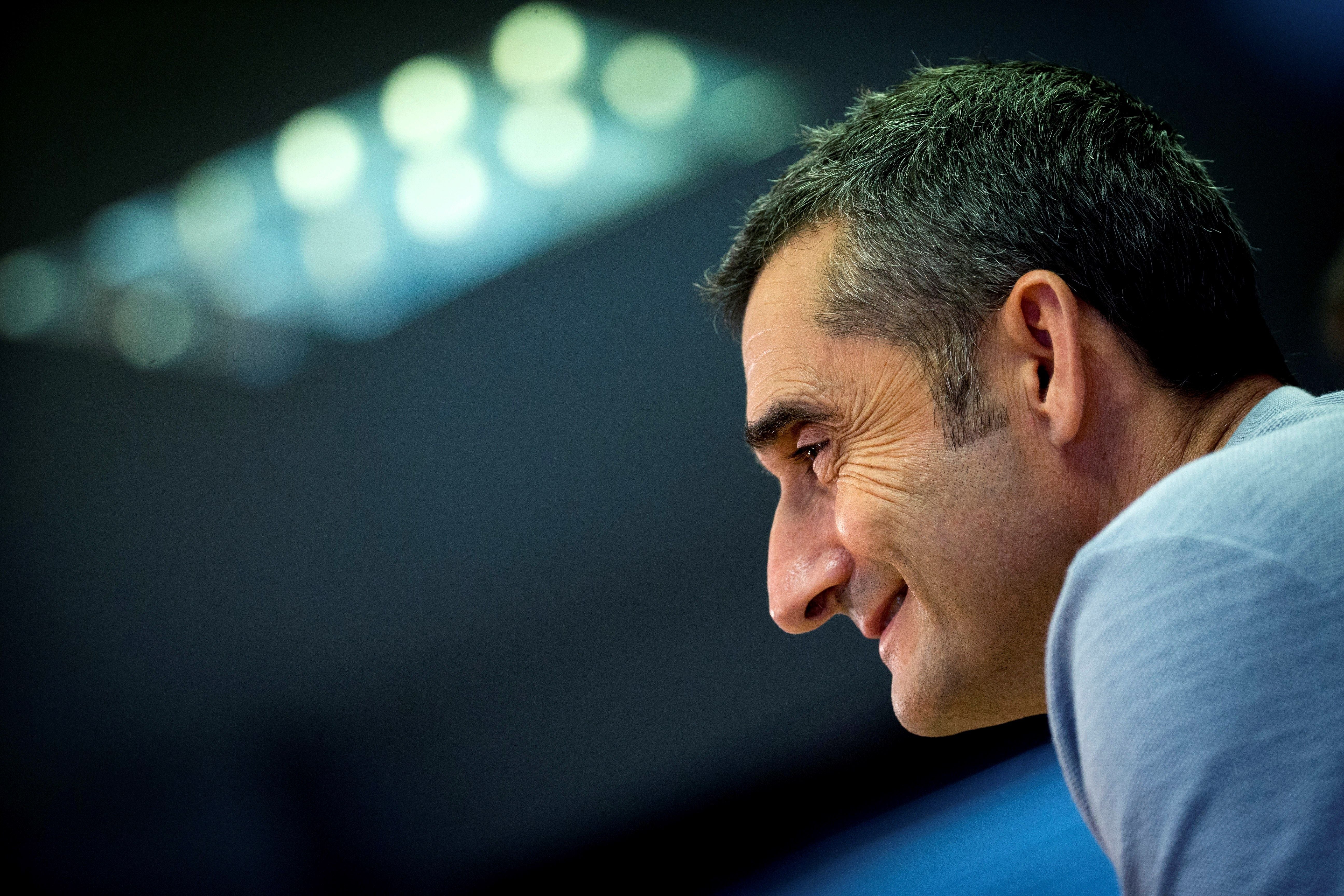Valverde: "Claro que no priorizamos la Champions, el camino que tenemos para ganarla es ganar la Liga" Valverde: "Claro que no priorizamos la Champions, el camino que tenemos para ganarla es ganar la Liga"