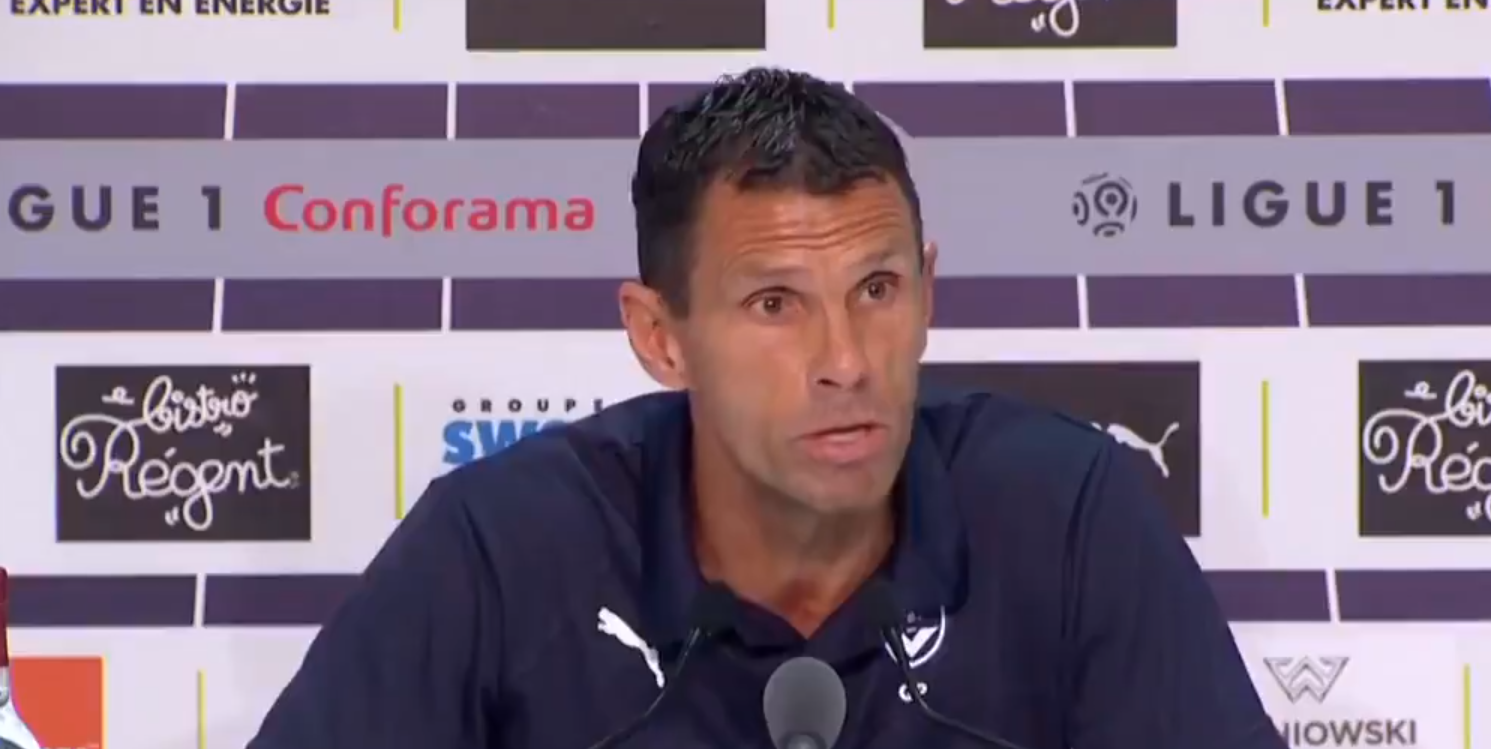 La brutal 'rajada' de Poyet que le puede costar el puesto: "Lo que ha hecho el club es una vergüenza" La brutal 'rajada' de Poyet que le puede costar el puesto: "Lo que ha hecho el club es una vergüenza"