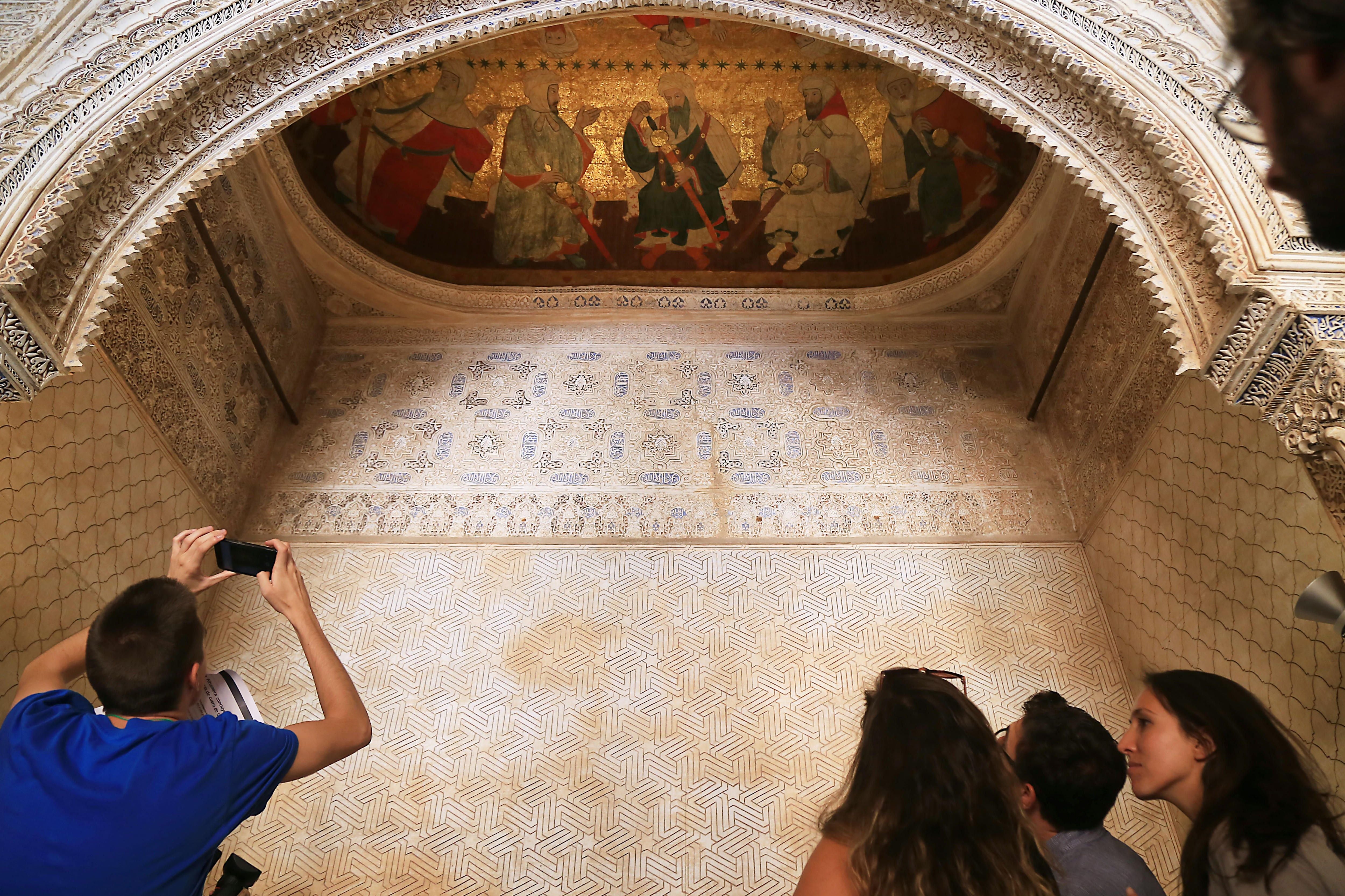 El turista francés lidera las visitas en la Alhambra El turista francés lidera las visitas en la Alhambra