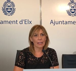 La edil Tere Maciá, en rueda de prensa. La edil Tere Maciá, en rueda de prensa.