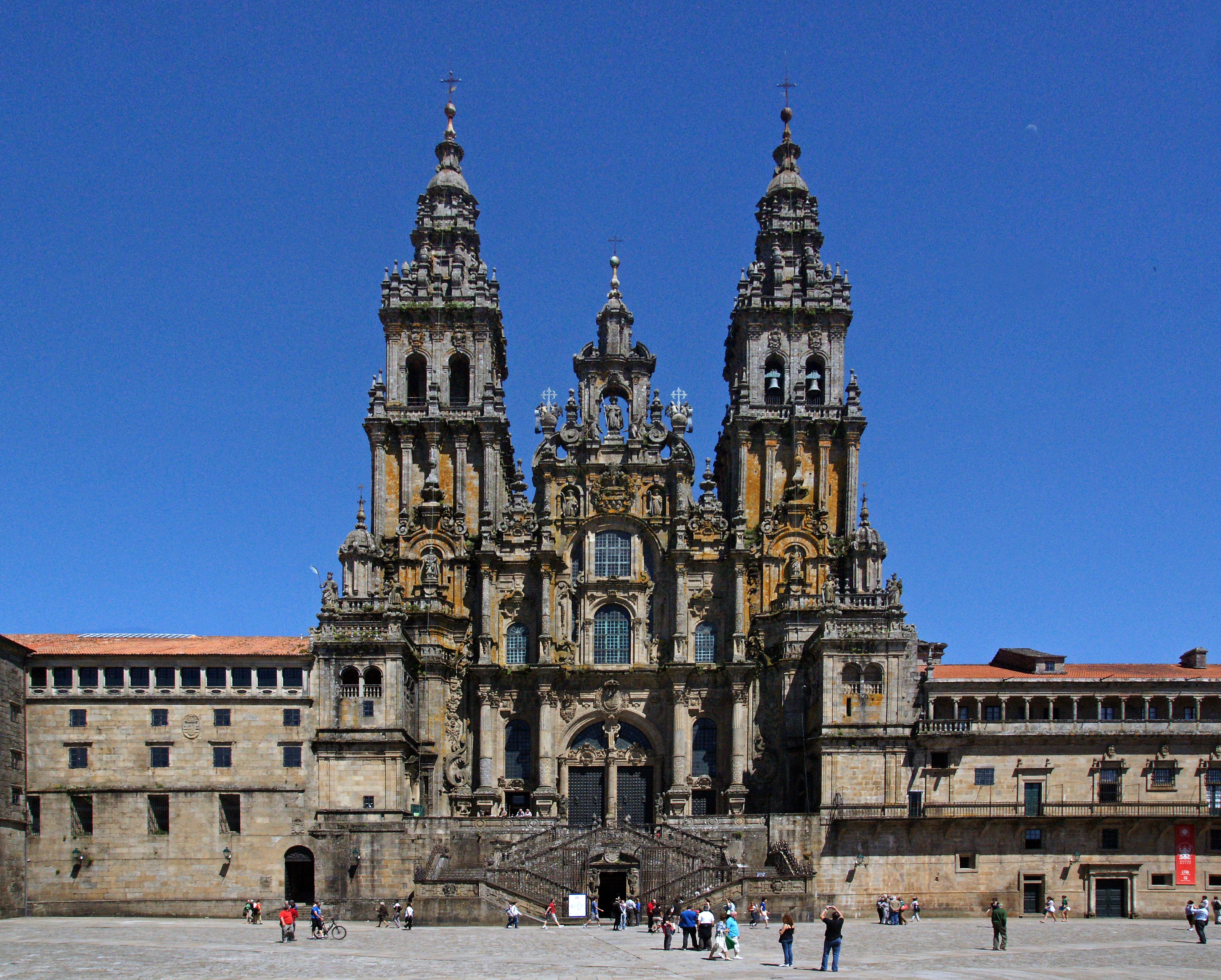Ingresa en un centro psiquiátrico el hombre que agredió a un cura en la Catedral de Santiago Ingresa en un centro psiquiátrico el hombre que agredió a un cura en la Catedral de Santiago