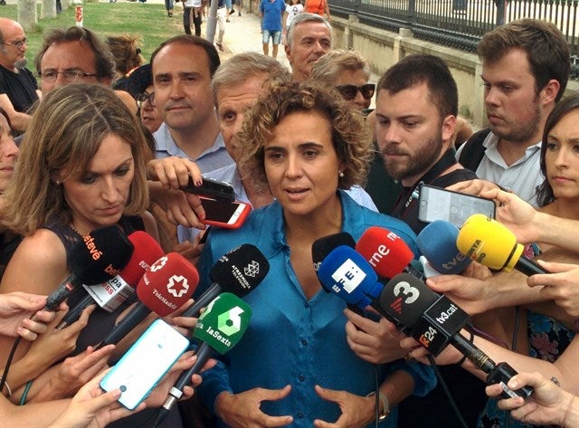 El PP acusa a PSOE de actuar con "tics totalitarios" y convertir el Parlamento en Venezuela El PP acusa a PSOE de actuar con "tics totalitarios" y convertir el Parlamento en Venezuela