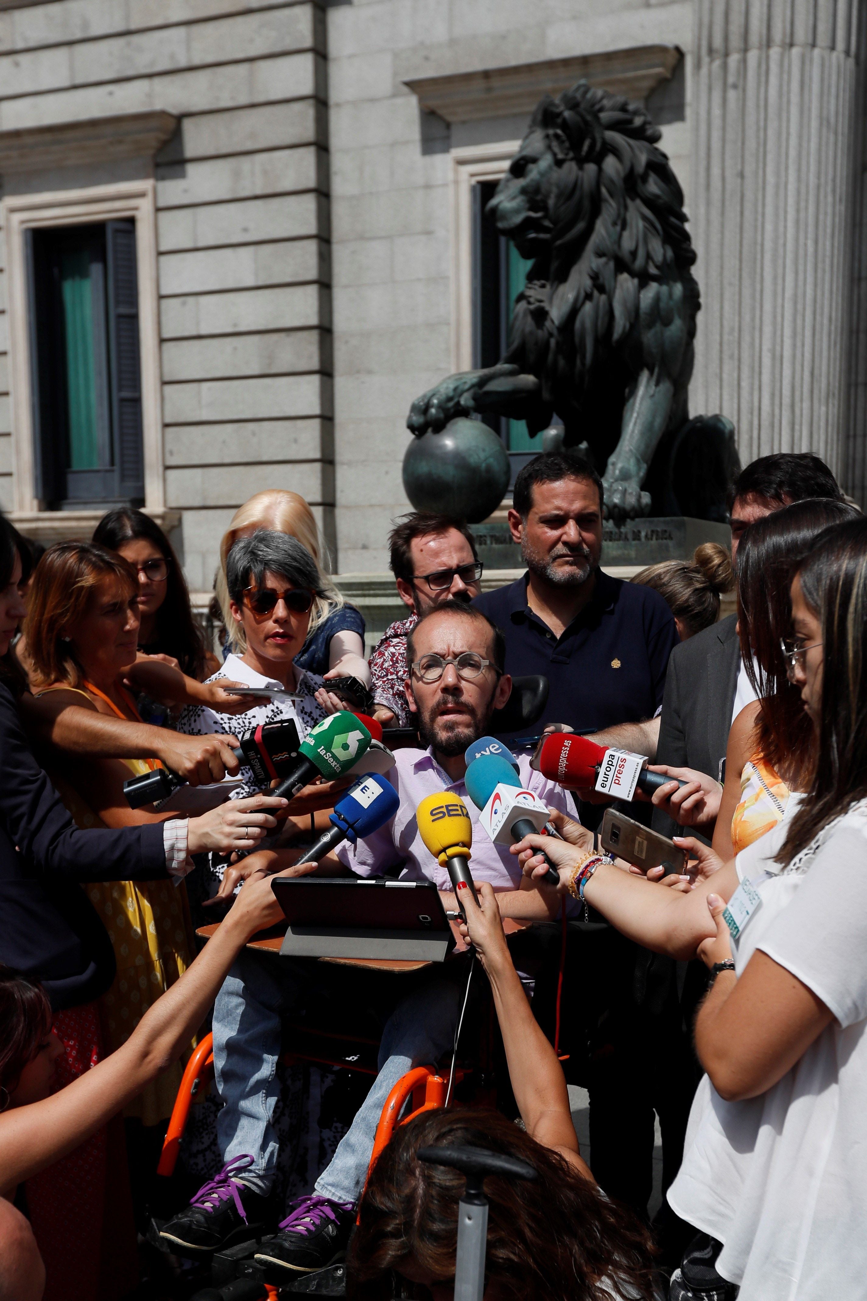 Podemos pide subir el IRPF desde 120.000 euros y el Gobierno prefiere una cifra mayor Podemos pide subir el IRPF desde 120.000 euros y el Gobierno prefiere una cifra mayor