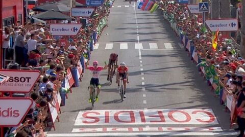 Simone Clarke celebra su victoria en Roquetas de Mar