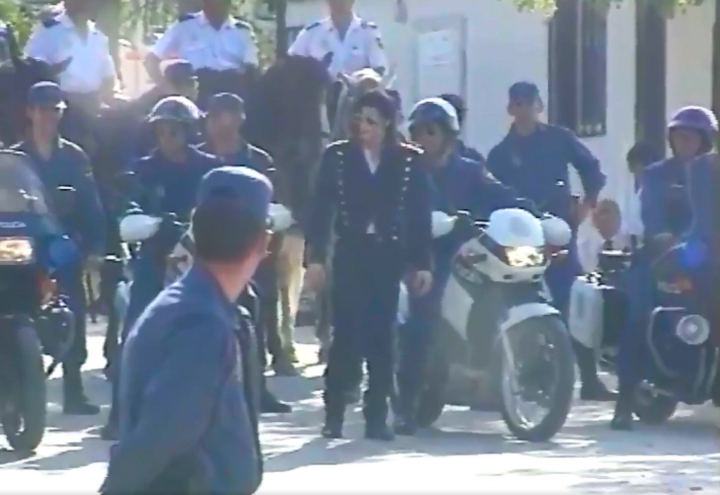 La Policía Nacional publica un vídeo inédito de Michael Jackson en España La Policía Nacional publica un vídeo inédito de Michael Jackson en España