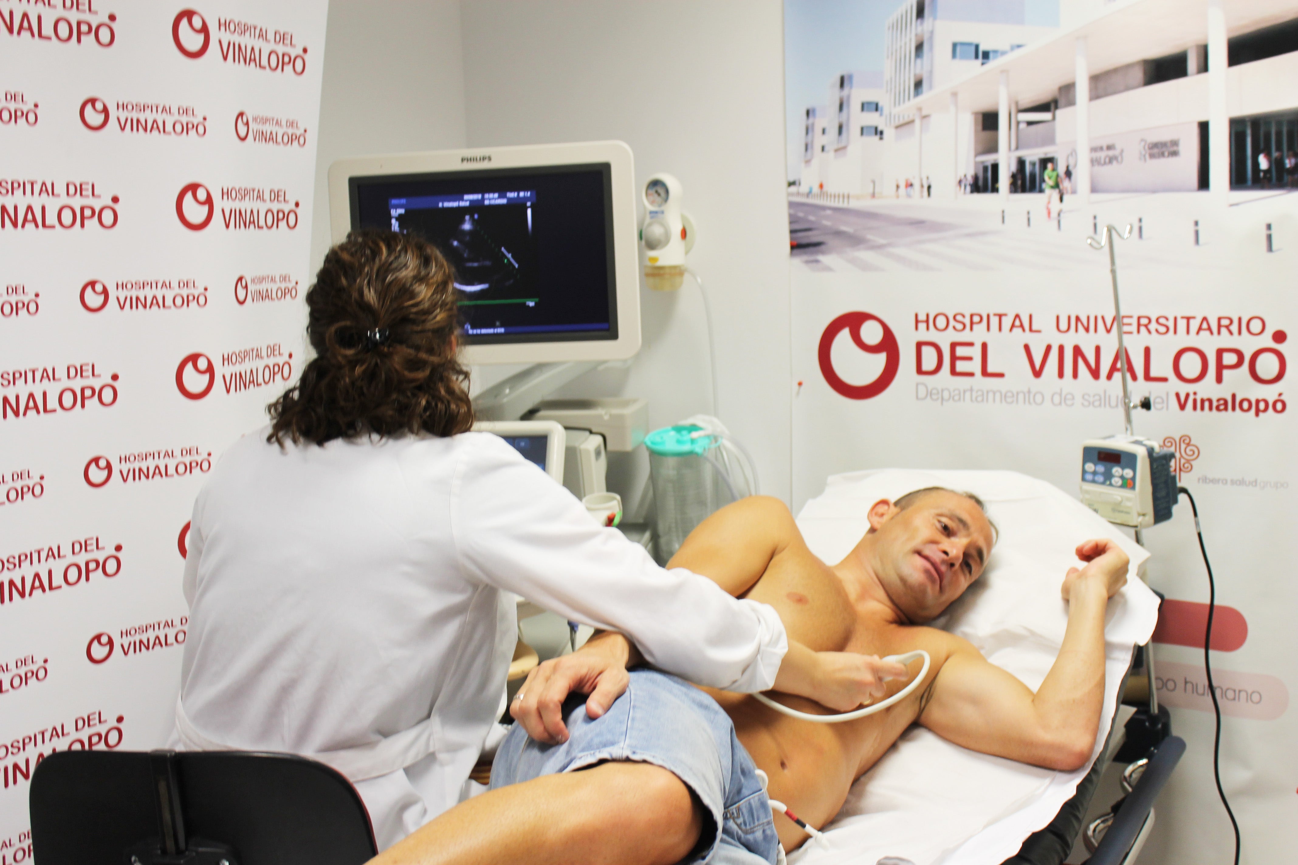 La plantilla del Elche CF chequea su corazón en el Hospital del Vinalopó La plantilla del Elche CF chequea su corazón en el Hospital del Vinalopó