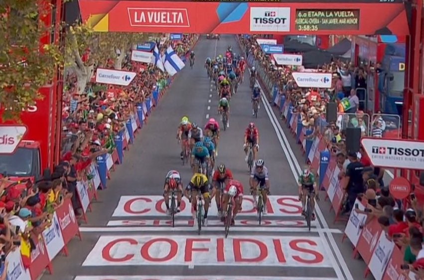 Vuelve a escuchar le final de la sexta etapa de la Vuelta a España narrada por Javier Ares Vuelve a escuchar le final de la sexta etapa de la Vuelta a España narrada por Javier Ares