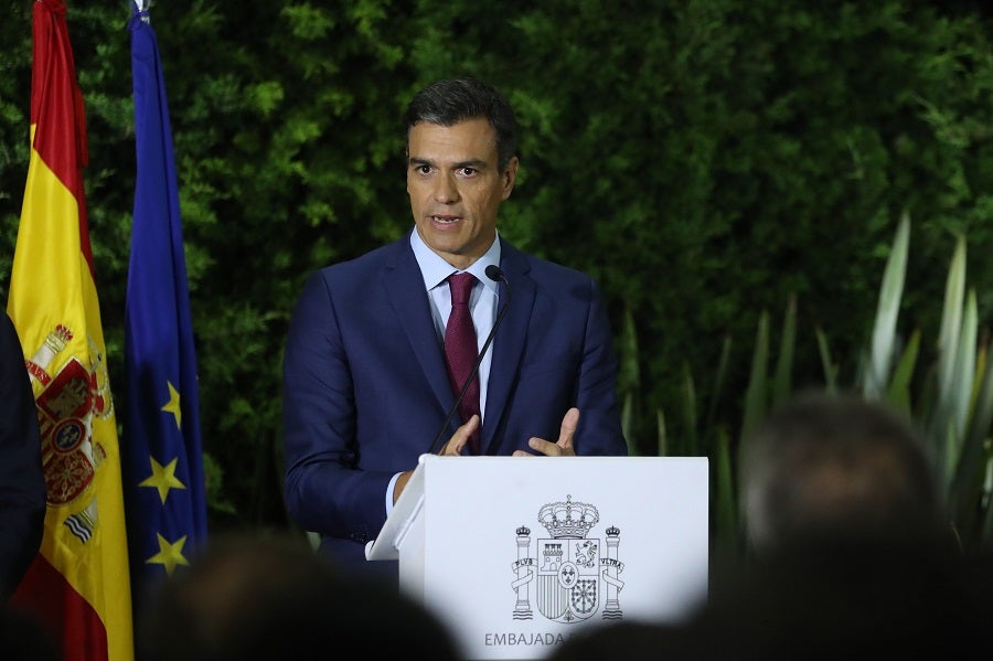 Pedro Sánchez responde a la "amenaza" de Fundación Franco garantizando exhumación Pedro Sánchez responde a la "amenaza" de Fundación Franco garantizando exhumación