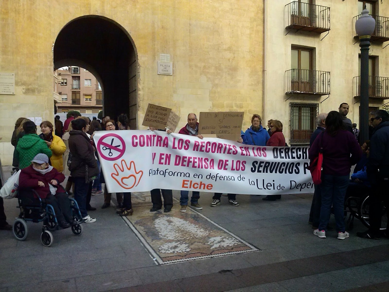 "En materia de dependencia, el Ayuntamiento se ha puesto las pilas pero Conselleria no" "En materia de dependencia, el Ayuntamiento se ha puesto las pilas pero Conselleria no"