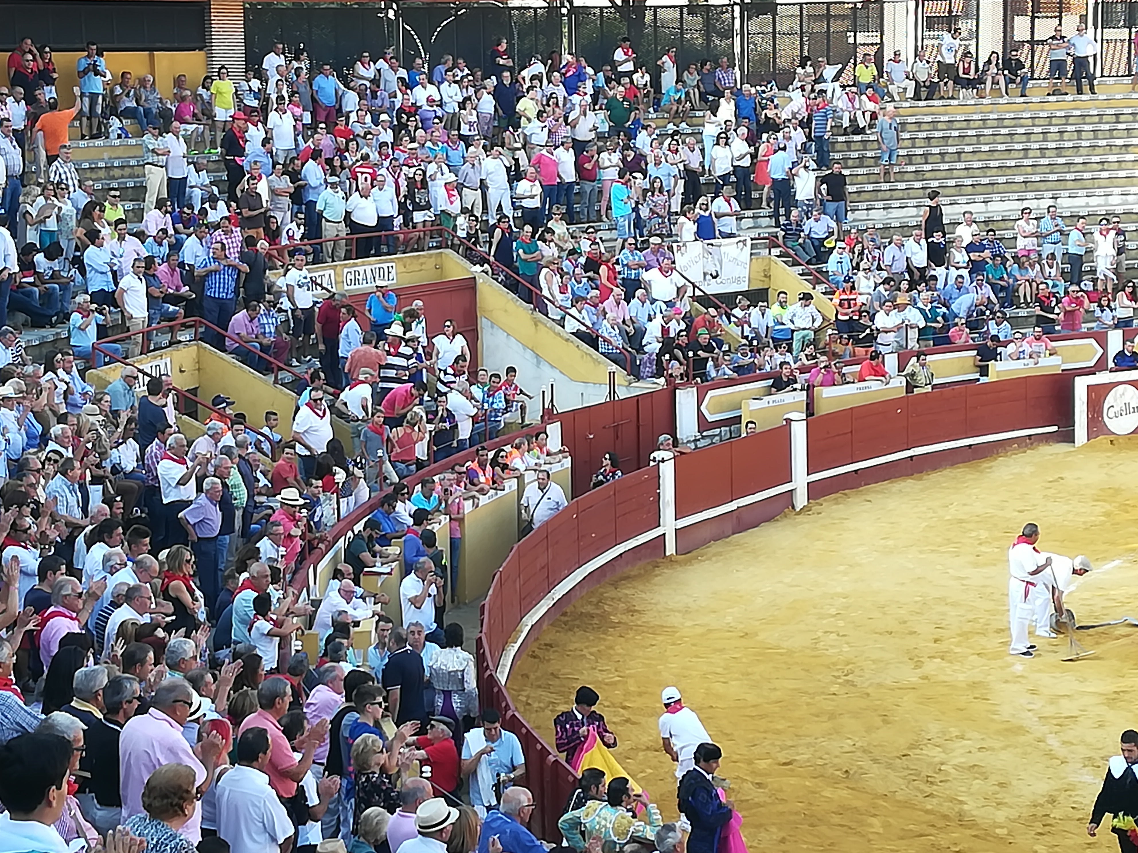 Unidas Podemos denuncia que sonara el 'Cara al Sol' en la plaza de toros de Palma Unidas Podemos denuncia que sonara el 'Cara al Sol' en la plaza de toros de Palma