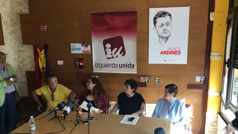 Rueda de prensa de IU Llanes Sede de Iu en Llanes (Asturias)