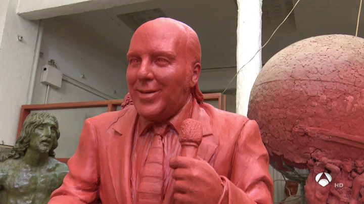 Chiquito de la Calzada cuenta ya con un monumento en su parque Chiquito de la Calzada cuenta ya con un monumento en su parque