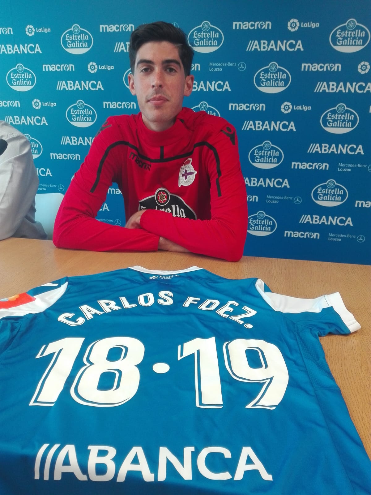 Carmelo del Pozo concretó el fichaje de Carlos Fernández y ejecutó la rescisión de Tyton Carmelo del Pozo concretó el fichaje de Carlos Fernández y ejecutó la rescisión de Tyton