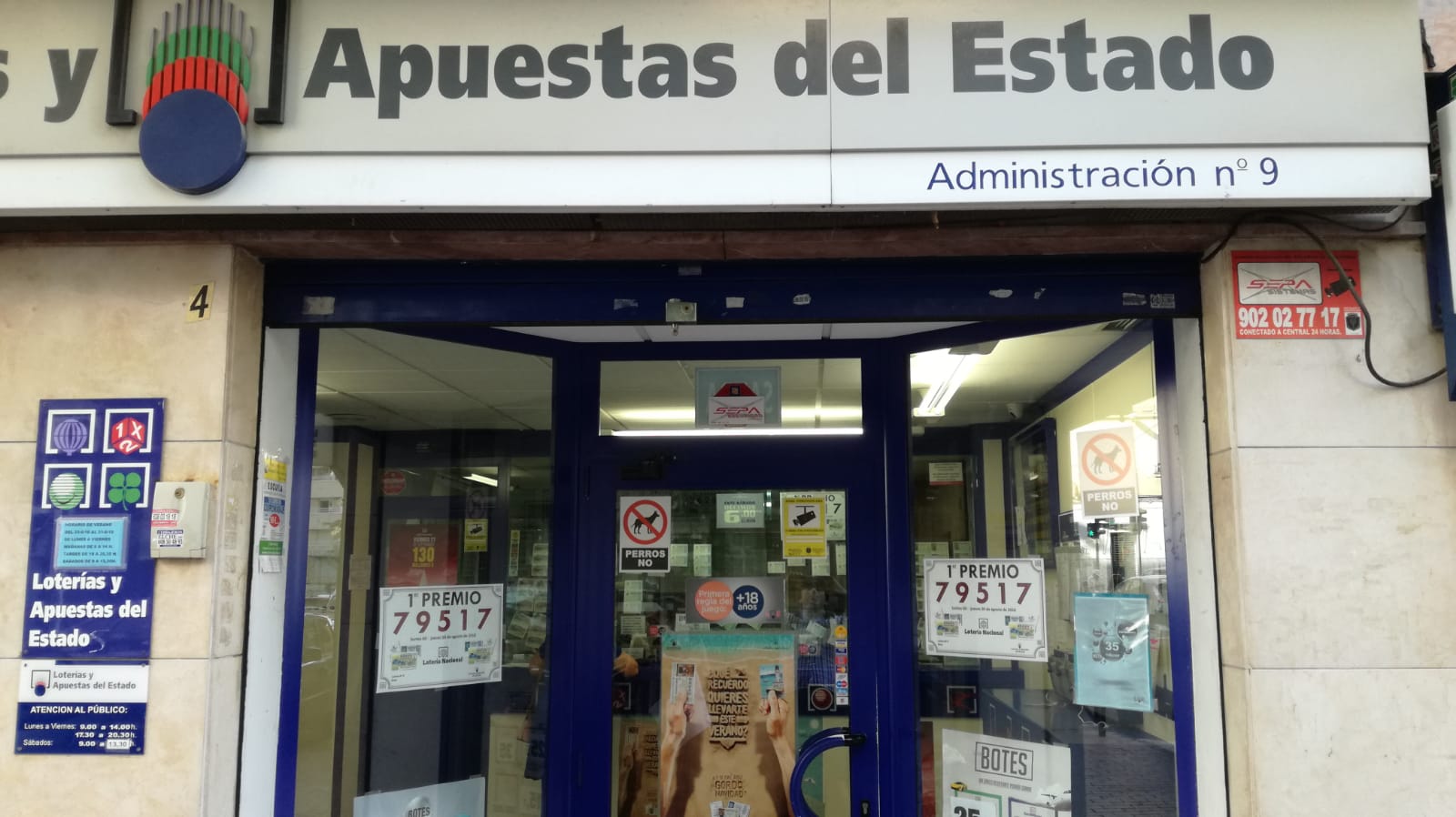 El primer premio de Lotería Nacional del jueves reparte en Elche 300.000 euros El primer premio de Lotería Nacional del jueves reparte en Elche 300.000 euros