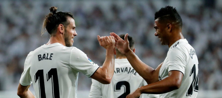Bale y Casemiro celebran un gol Bale y Casemiro celebran un gol