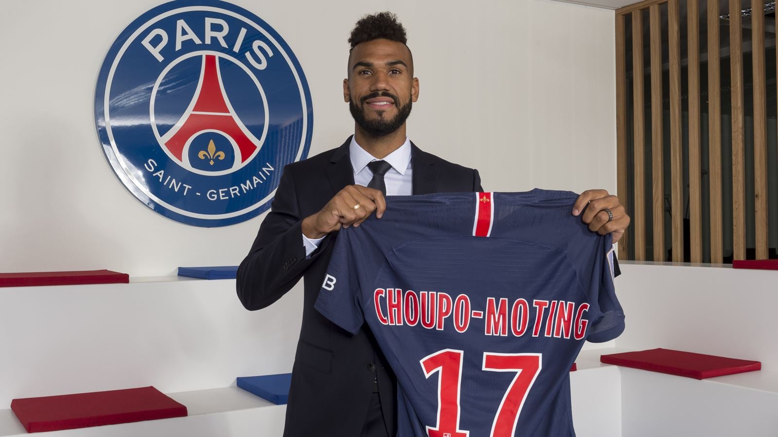 El PSG refuerza el ataque con el fichaje de Eric Choupo-Moting El PSG refuerza el ataque con el fichaje de Eric Choupo-Moting