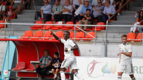 Deportes Antena 3 (02-09-18) Vinicius se estrena con dos golazos ante la atenta mirada de Lopetegui
