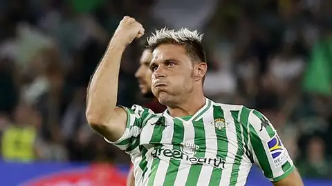 Joaquín Sánchez, goleador en el derbi sevillano. Joaquín Sánchez, goleador en el derbi sevillano.