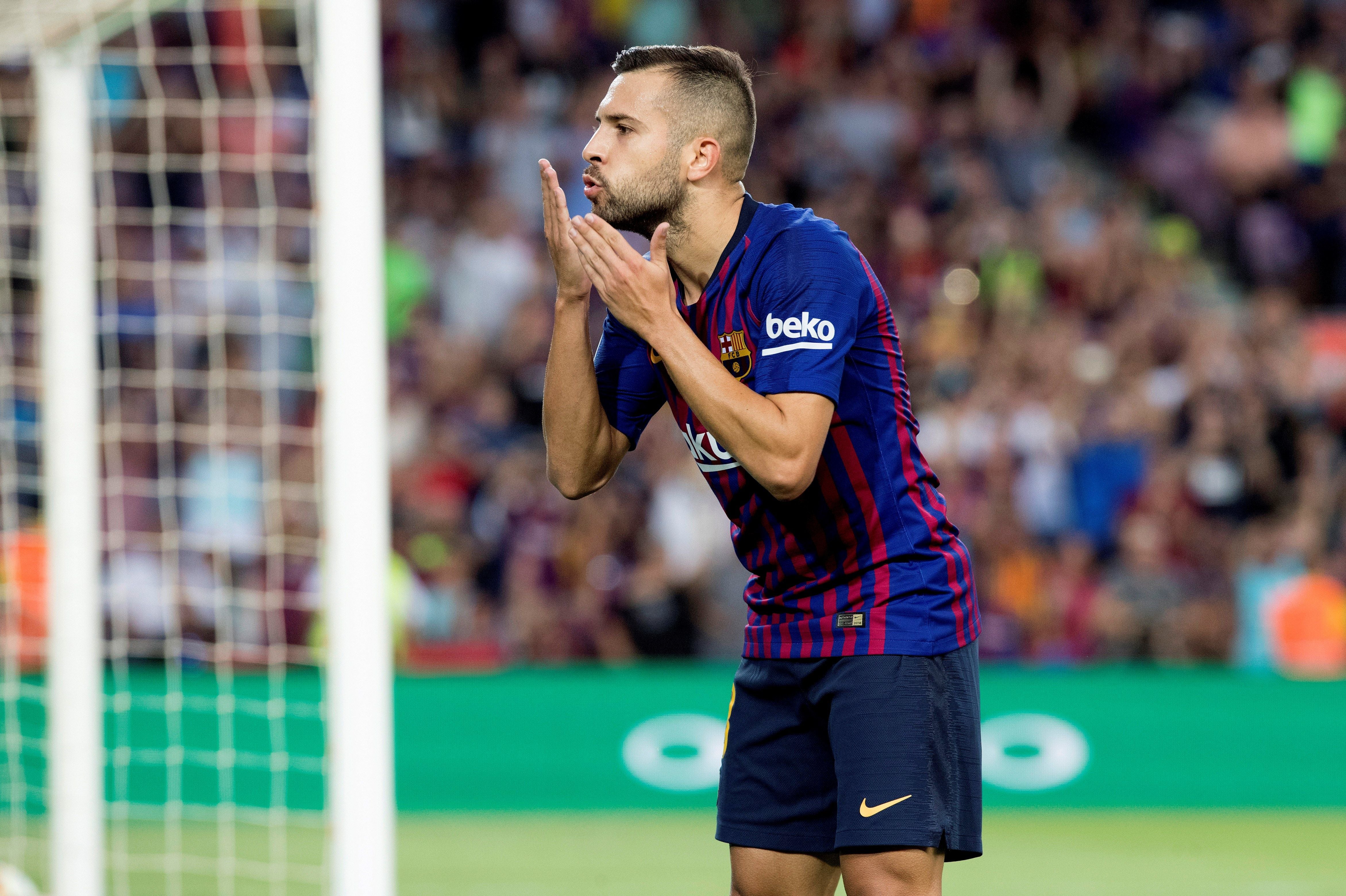 Jordi Alba, sobre su ausencia en la Selección: "Hay que respetar la decisión, me guste más o menos" Jordi Alba, sobre su ausencia en la Selección: "Hay que respetar la decisión, me guste más o menos"