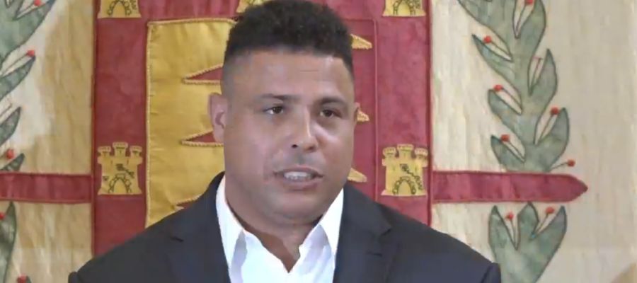 Ronaldo, en su primer día como máximo accionista del Valladolid Ronaldo, en su primer día como máximo accionista del Valladolid