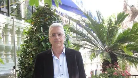 Alejandro Navarro Yáñez Alejandro Navarro Yáñez