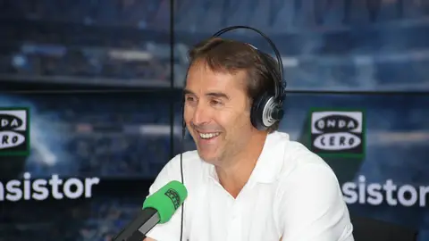 Julen Lopetegui, en los estudios de El Transistor. Julen Lopetegui, en los estudios de El Transistor.